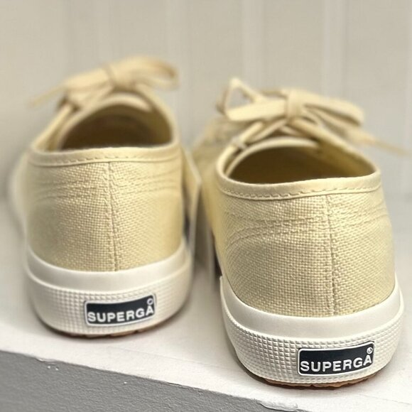 Superga 2750 Cotu Classic Sneakers (For Women) Size 8 - Picture 6 of 8